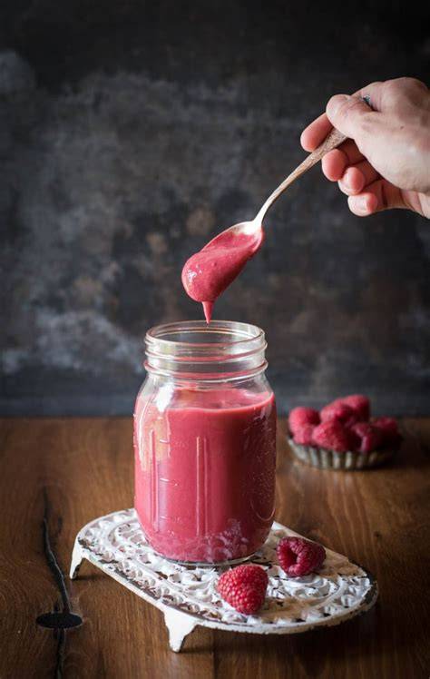 Frisches Himbeer Curd im Glas