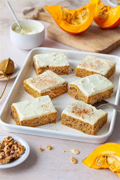 Frischkäse-Topping auf Kürbiskuchen