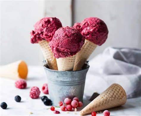 Fruchteis und Beeren-Püree im Thermomix
