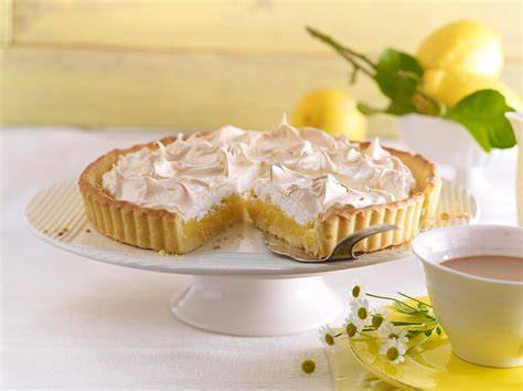 Fruchtige Zitronentarte mit Cremefüllung