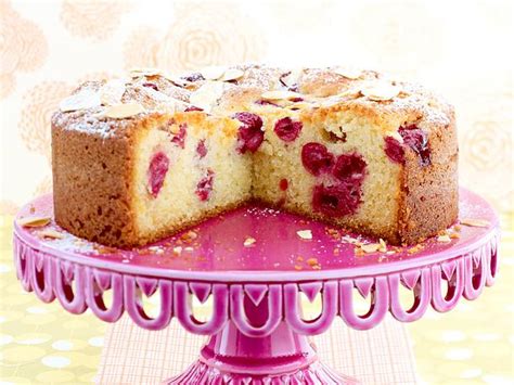 Fruchtiger Kirschkuchen mit Joghurt