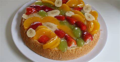 Fruchtiger Obstkuchen mit Biskuitboden