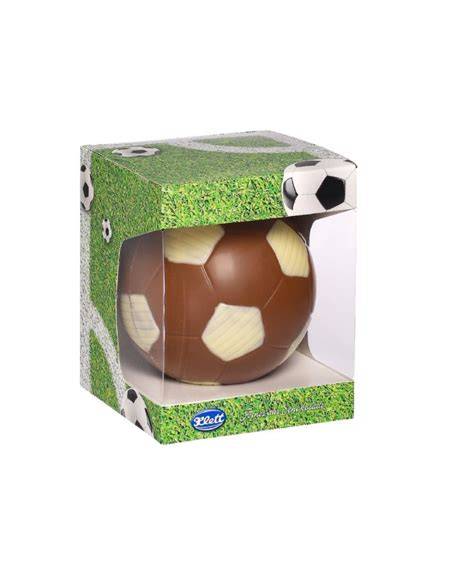 Fußball Schokolade in EDEKA-Regalen