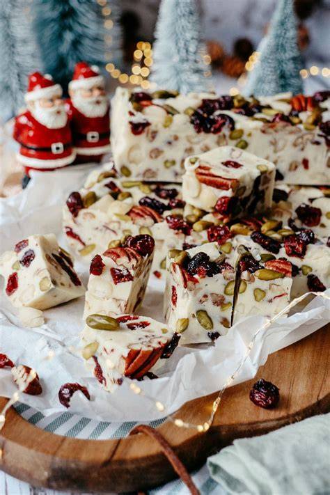 Fudge mit weißer Schokolade als Geschenk verpackt
