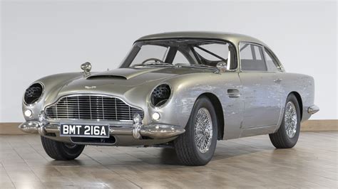 Gadgets und ikonische Erfindungen: Aston Martin DB5, Jetpack, Unsichtbares Auto