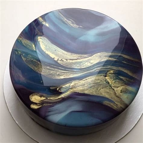Galaxy Cake - Glänzende Spiegelglasur mit Farbswirls