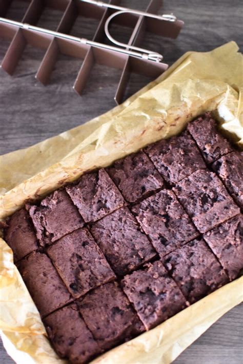 Gebackene Brownies in der Form