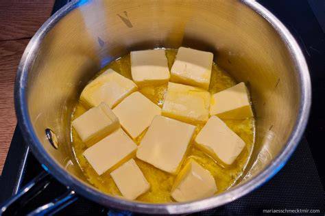 Gebräunte Butter in einem Topf