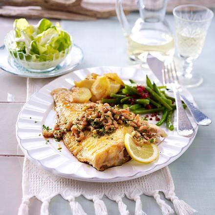 Gebratene Kutterscholle mit Salat