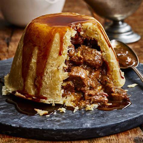 Gedeckter Steak and Kidney Pudding vor dem Dampfen