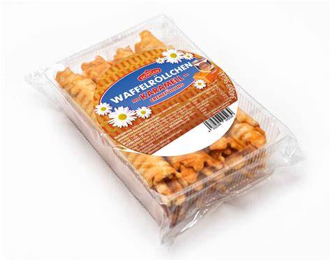 Gefüllte Waffelröllchen mit Karamellcreme