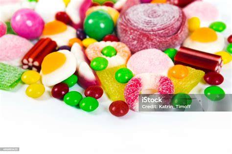 Gemischte Karamellvarianten: Soße, Bonbons, Honeycomb