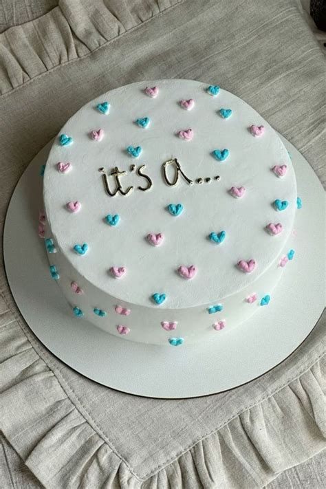 Gender Reveal Cake, Streudeko rosa und blau, Babytorte Inspiration