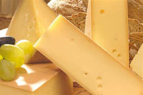 Genusskombination: Käse und Honig aus Südtirol (Inspirationsfoto)
