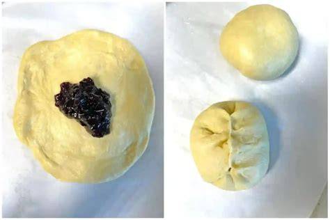 Germknödel füllen und formen