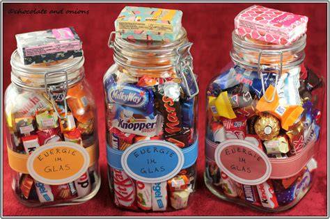 Geschenk im Glas mit Schokolade