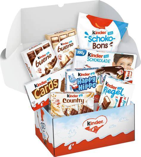 Geschenkbox mit verschiedenen Hershey's Produkten