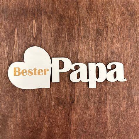 Geschenkidee: Herzförmiger Vatertagskuchen mit Schriftzug „Bester Papa“