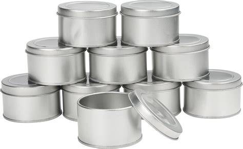 Geschenkideen: Metalldosen mit Marzipan-Herzen und -Talern