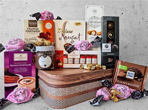 Geschenkkorb mit Milka Schokolade und Genesungswünschen