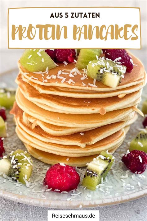 Gesunde Pancakes mit Protein und Toppings