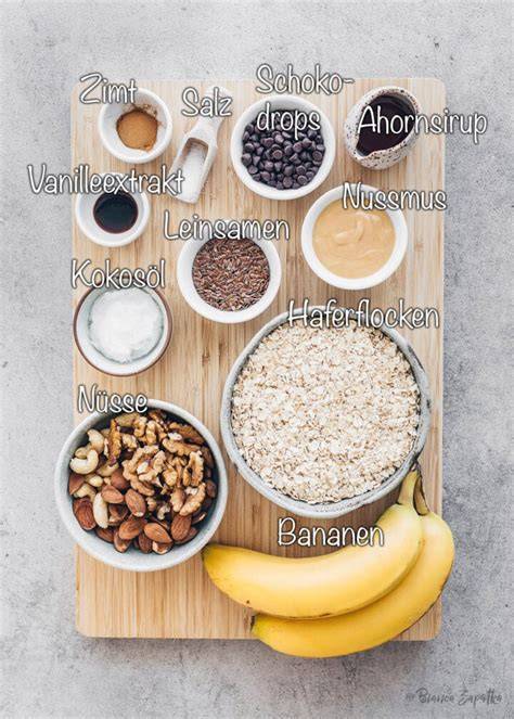 Gesunde Zutaten: Banane, Schokolade, Nüsse und Kokosflocken