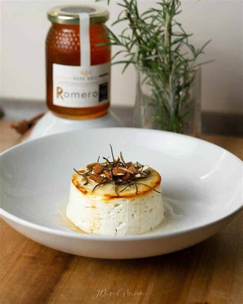 Gesundheitsvorteile von Ziegenkäse, Honig und Rosmarin