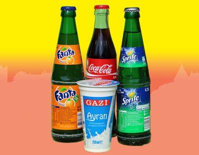 Getränkeauswahl: Cola, Fanta, Ayran