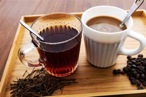 Getränkepairing: Kaffee, Tee, Rhabarberschorle und Sekt