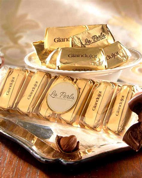 Gianduiotti in Goldpapier