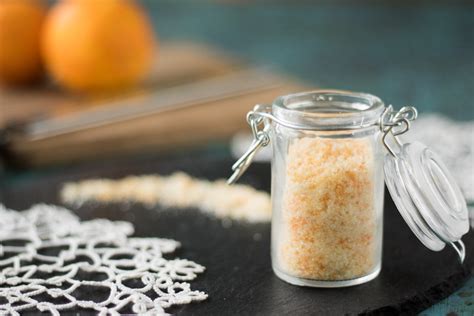 Gläschen Orangenzucker mit Anhänger als Geschenk