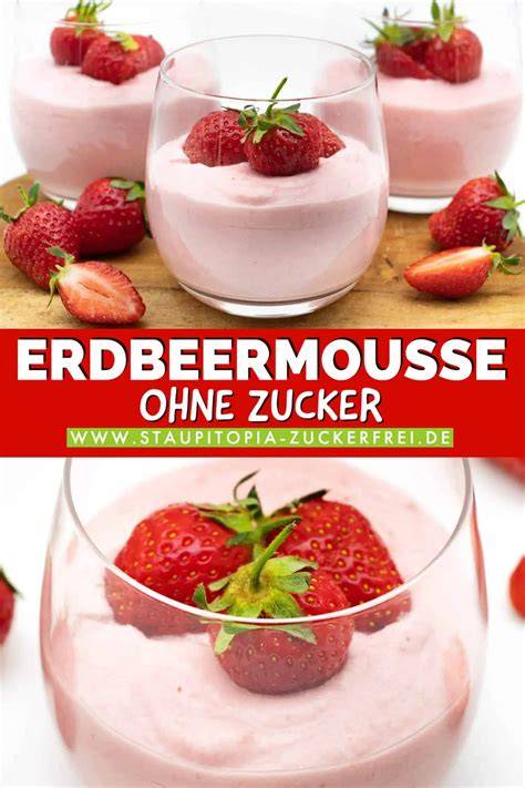 Gläser mit Erdbeermousse ohne Zucker