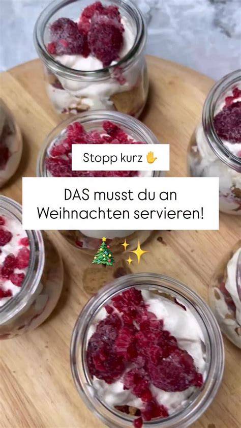Gläser mit Kirsch-Marzipan-Quark