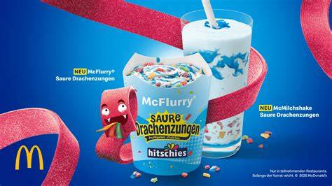 Gläser mit dekoriertem McFlurry und Streuseln