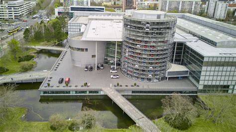 Gläserne Manufaktur und Pralinenauslage