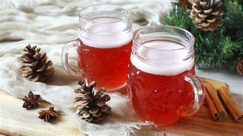 Glühbier und Honigbier auf dem Weihnachtsmarkt