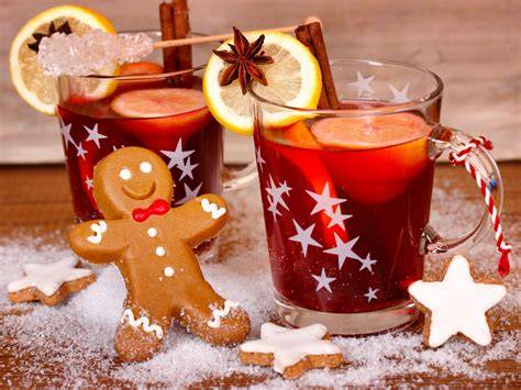 Glühwein, Kinderpunsch und Glögg für Glühweinkuchen