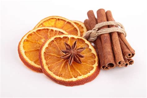 Glühweingewürze - Zimt, Nelken, Sternanis, Orange