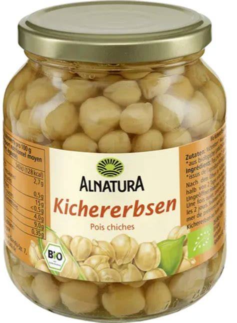 Glas Kichererbsen und Schüssel mit aufgeschlagener Aquafaba