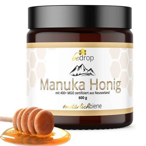 Glas Manuka-Honig mit Löffel und Beschriftung MGO 400
