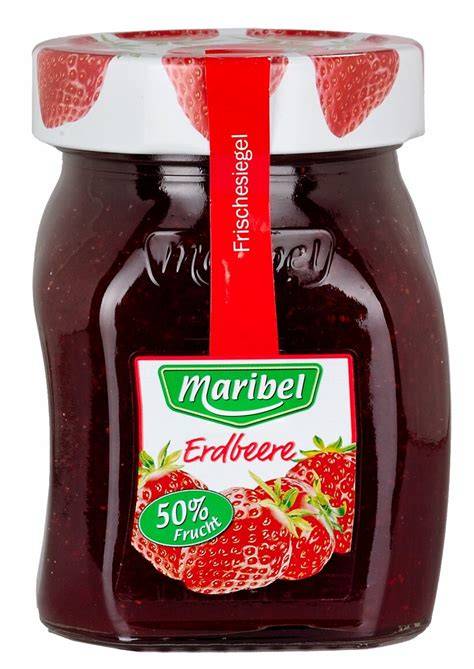 Glas Maribel Erdbeer Konfitüre, Nahaufnahme der Fruchtstücke im Glas