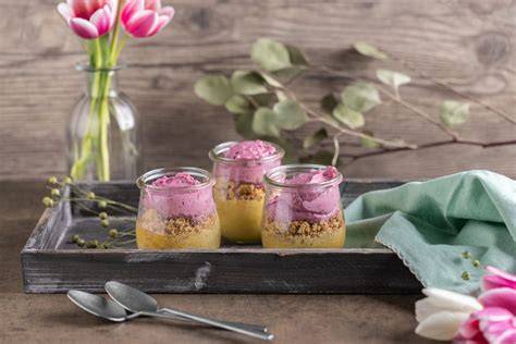 Glas mit selbstgemachtem Studentenfutter-Aufstrich