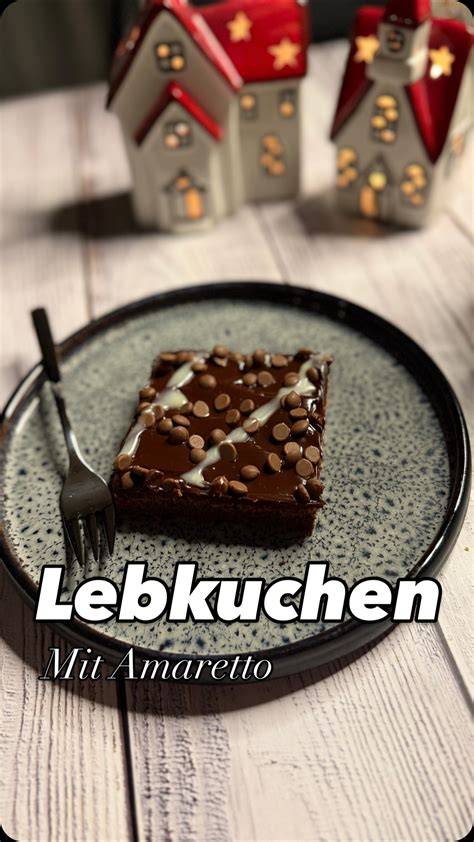 Glasur-Varianten: Zartbitter, Vollmilch, Zimt- oder Kaffeeguss auf Nussblechkuchen