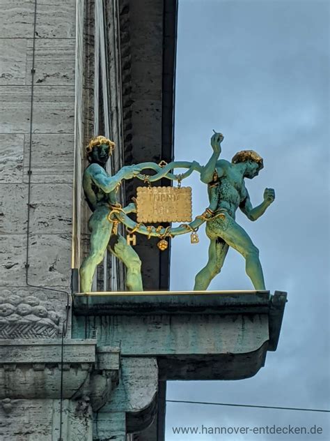 Goldener Leibniz-Keks am Bahlsen-Stammhaus, Hannover