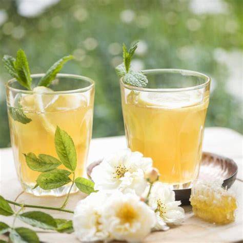 Grüner Tee und Honig: Tradition und Gesundheit