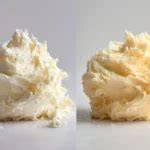 Grafik: Vergleich Streusel-Füllung vs. gefärbte Buttercreme vs. mehrschichtige Farbkerne