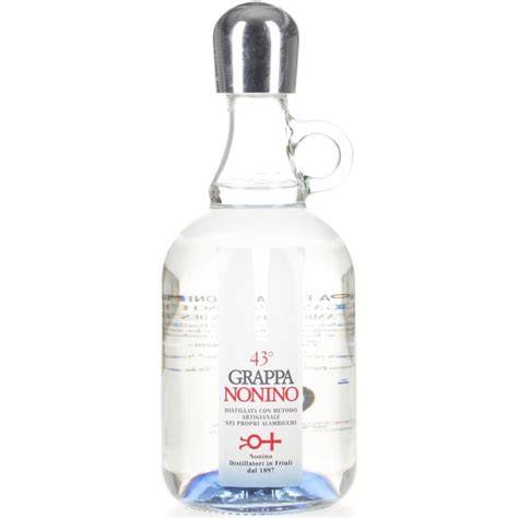 Grappa als Digestif zur italienischen Nachspeise