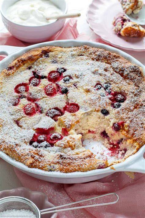 Griesauflauf mit frischem Obst und Quark