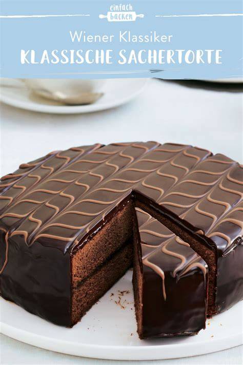 Große Sachertorte bei einem Rekordversuch