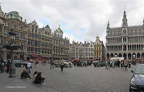 Großer Markt Brüssel mit Pralinenboutiquen